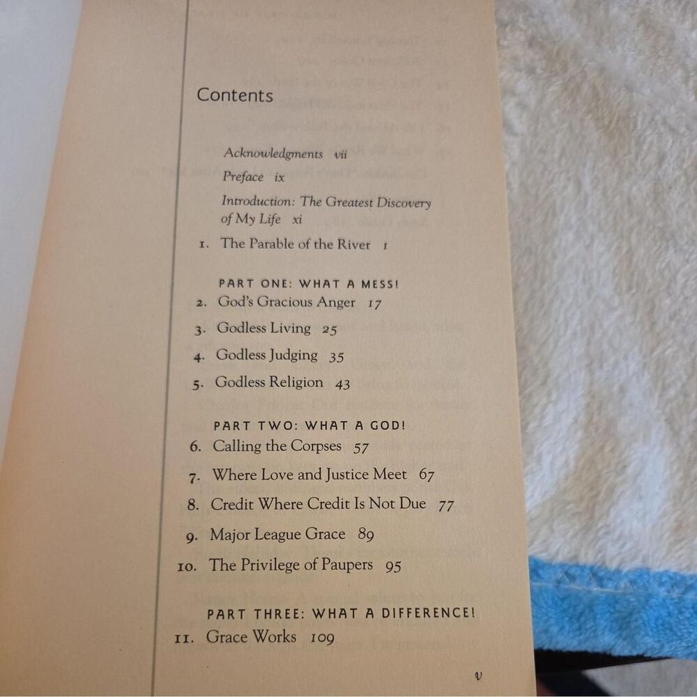 Books - Picture 3 of 4